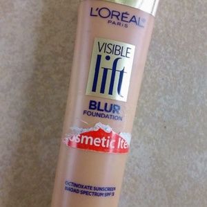 NEW Loreal Paris - Visible Lift Blur Foundation